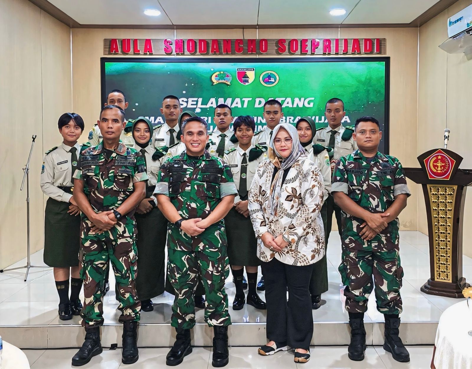 Dandim 0808 Blitar Beri Motivasi Kepemimpinan kepada Siswa SMA Negeri 5 Taruna Brawijaya