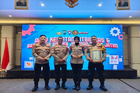 POLRES SUMENEP TERIMA PENGHARGAAN 