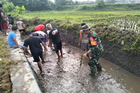 Babinsa Koramil 080820 Sananwetan Bers